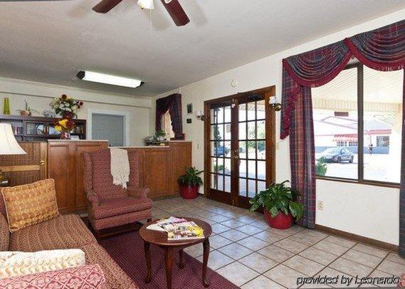 Villa Inn Lawrenceburg Εσωτερικό φωτογραφία