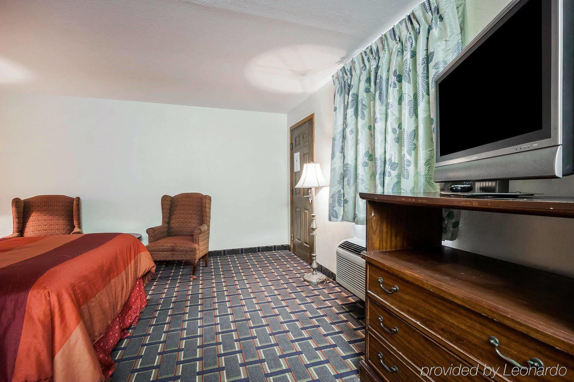 Villa Inn Lawrenceburg Εξωτερικό φωτογραφία