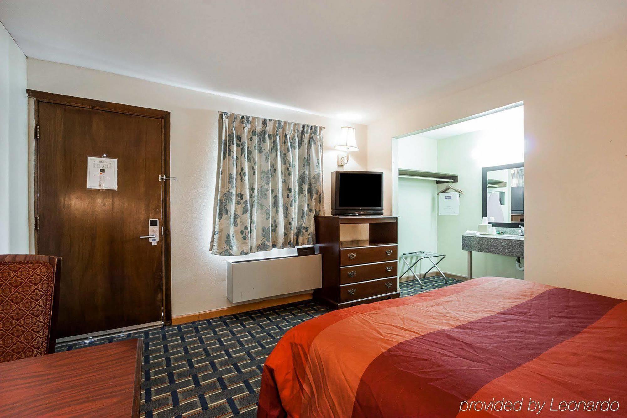 Villa Inn Lawrenceburg Εξωτερικό φωτογραφία