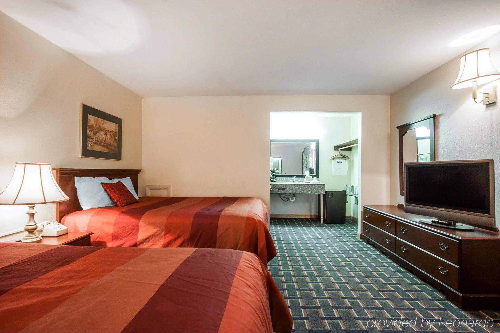 Villa Inn Lawrenceburg Εξωτερικό φωτογραφία