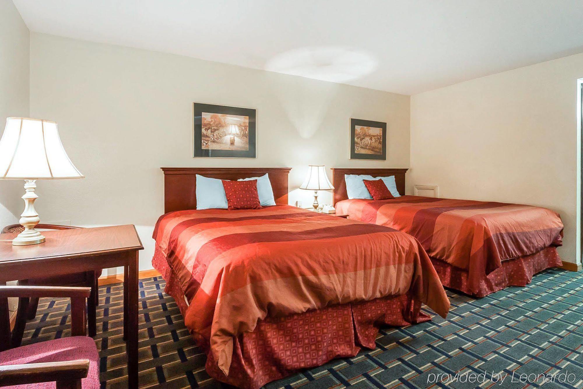 Villa Inn Lawrenceburg Εξωτερικό φωτογραφία